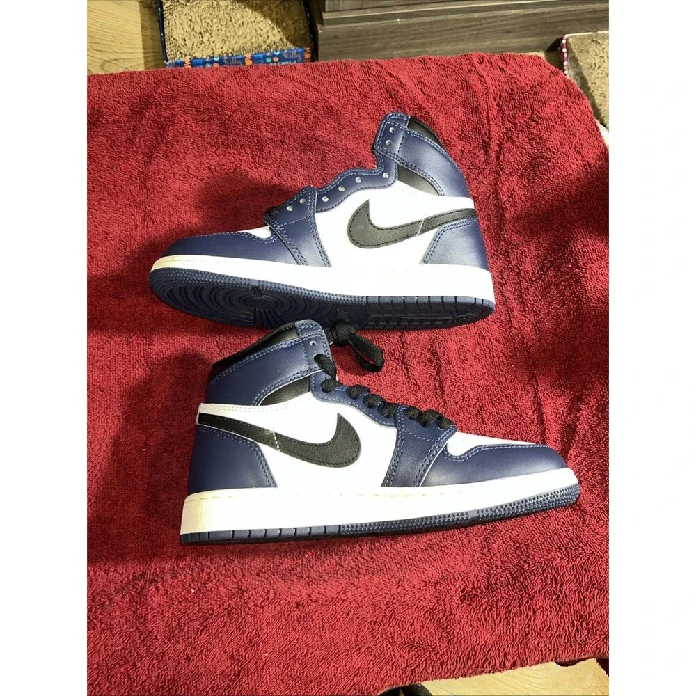 Size 5 - Air Jordan 1 Retro OG High Midnight Navy